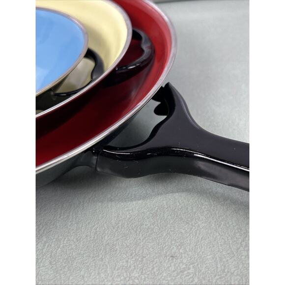 Vintage Caravelle Sizzling Servers Nesting Pans Set of 3 With Attach-On Handle - Picture 10 of 14